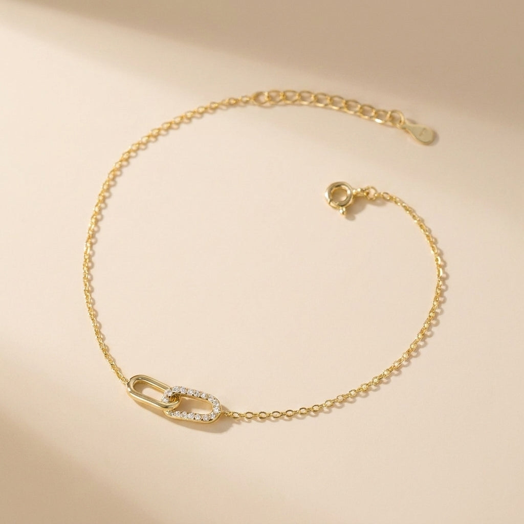 Buy Interlocking Paperclip Link Bracelet - Gold Plated 925 Sterling Silver at Pinky Promise