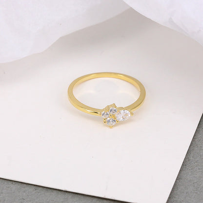 Lyra Asymmetric Crystal Cluster Ring ( Size 7 )