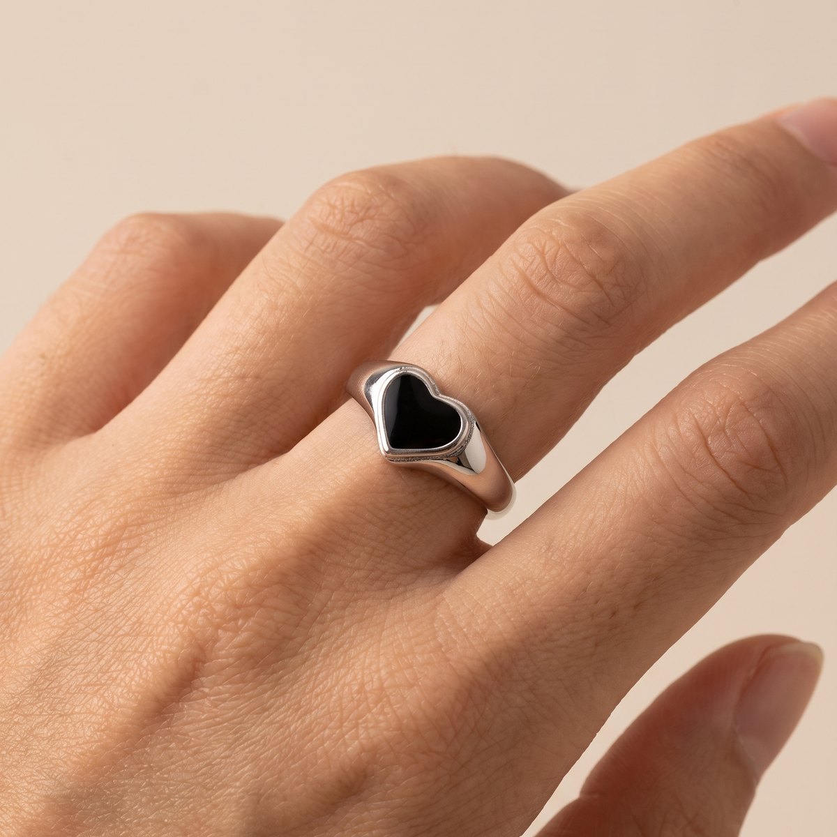 Buy Black Heart Signet Adjustable Ring - 925 Sterling Silver - Rings at Presentopia - View 2