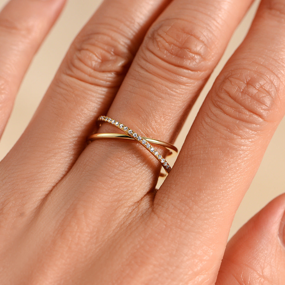 Crisscross Pavé X Ring – 925 Sterling Silver, Gold Plated - Photo 9 | Pinky Promise
