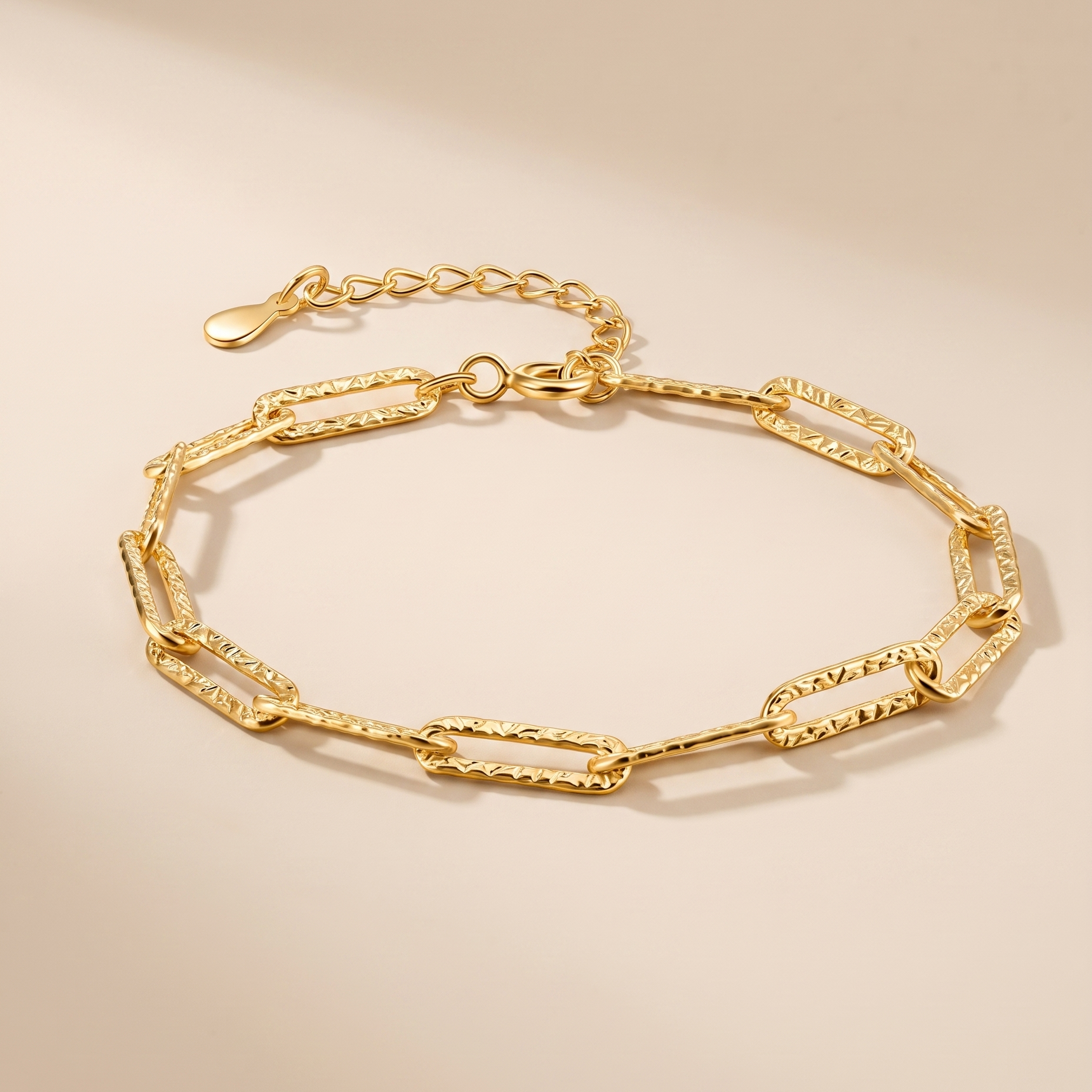 Buy Hammered Paperclip Chain Bracelet - Gold Plated 925 Sterling Silver at Pinky Promise