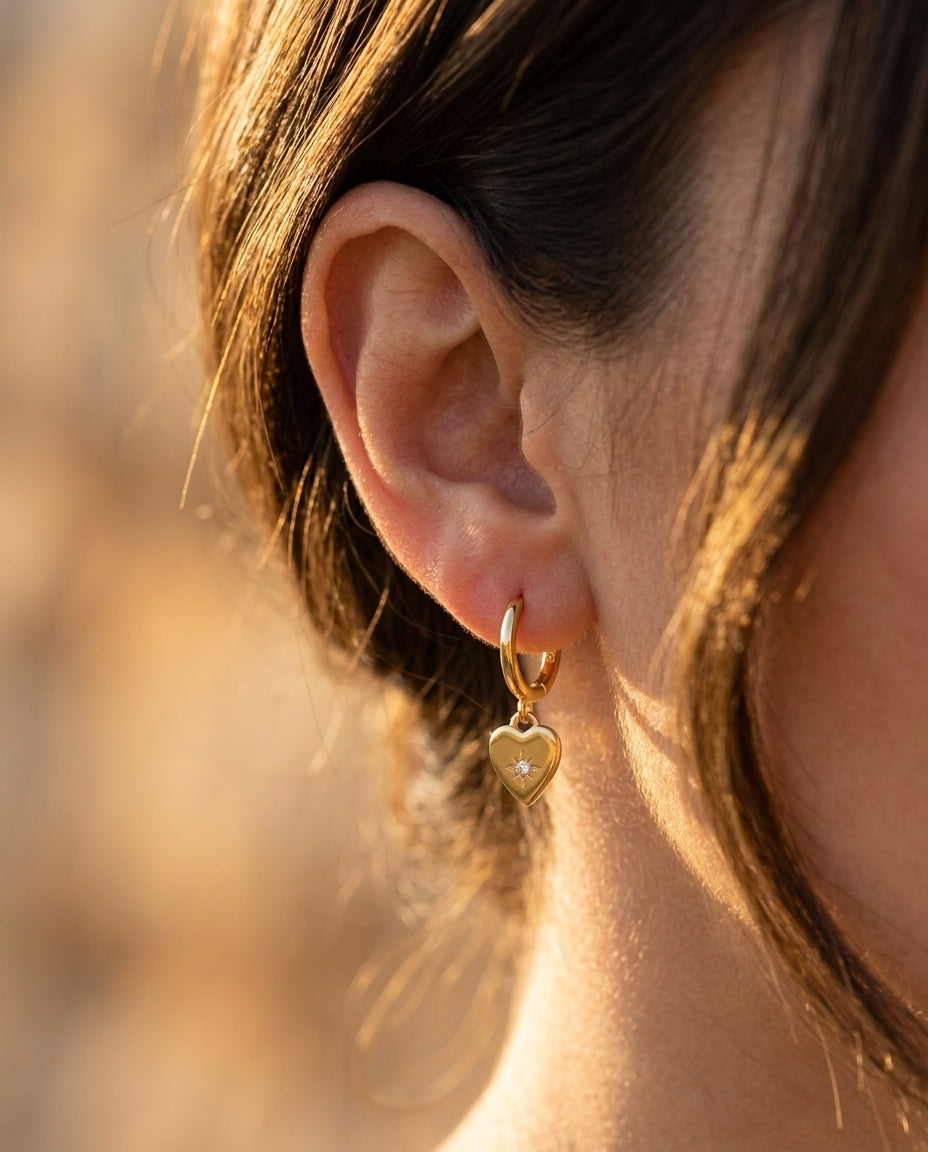 Heart Charm Earrings - Gold Plated 925 Sterling Silver - Photo 6 | Pinky Promise