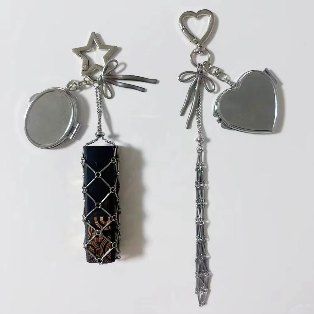 Lipstick Holder And Heart Keychain - Photo 4 | Presentopia UAE