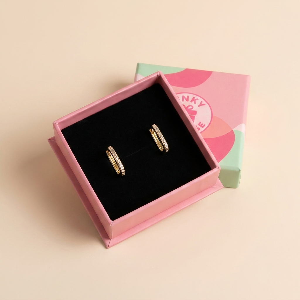 Pavé Oval Huggie Hoop Earrings - Gold Plated 925 Sterling Silver | Pinky Promise