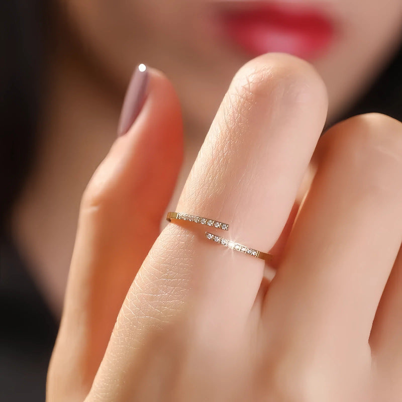 Pavé wraparound Open Ring - Gold Plated 925 Sterling Silver - Photo 6 | Pinky Promise