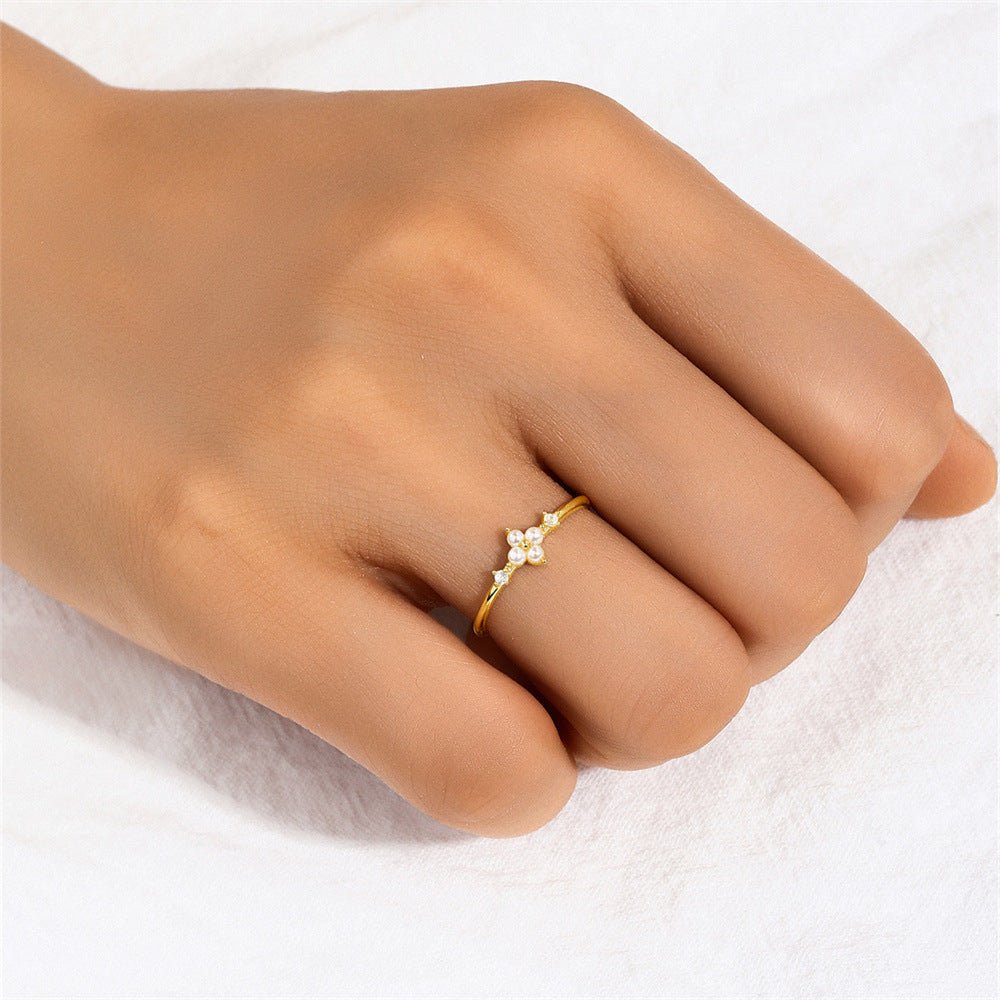 Pearl Flower Cluster Ring - Gold Plated 925 Sterling Silver - Photo 6 | Pinky Promise