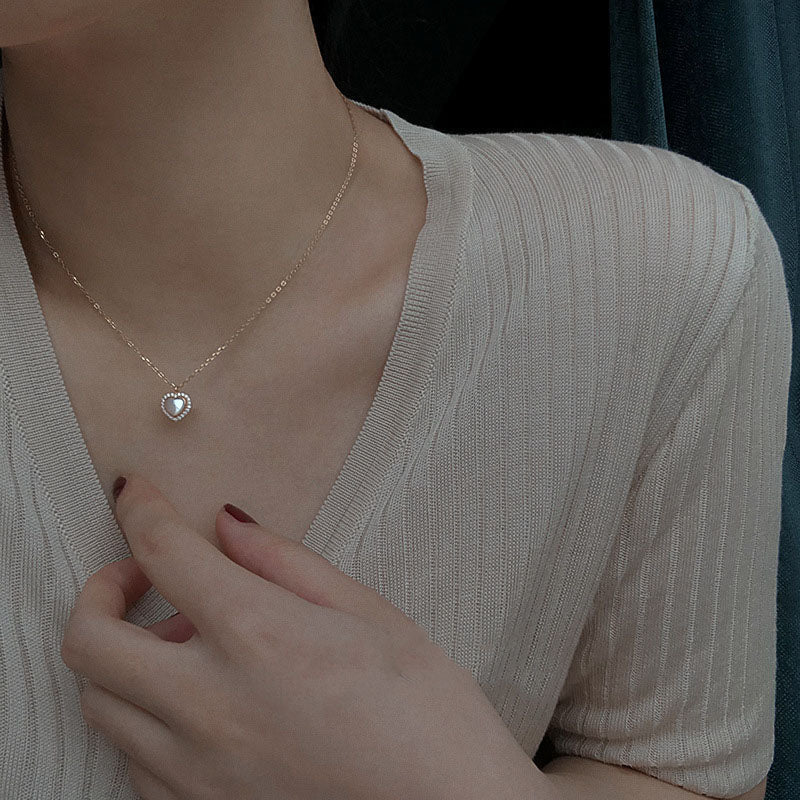 Pearl Heart Halo Necklace - Gold Plated 925 Sterling Silver - Photo 5 | Pinky Promise