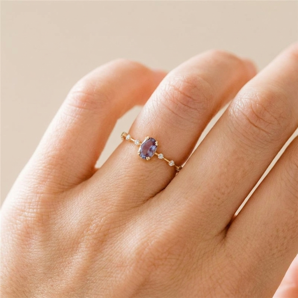 Purple Oval Ring – 925 Sterling Silver, Gold Plated - Close Up | Pinky Promise